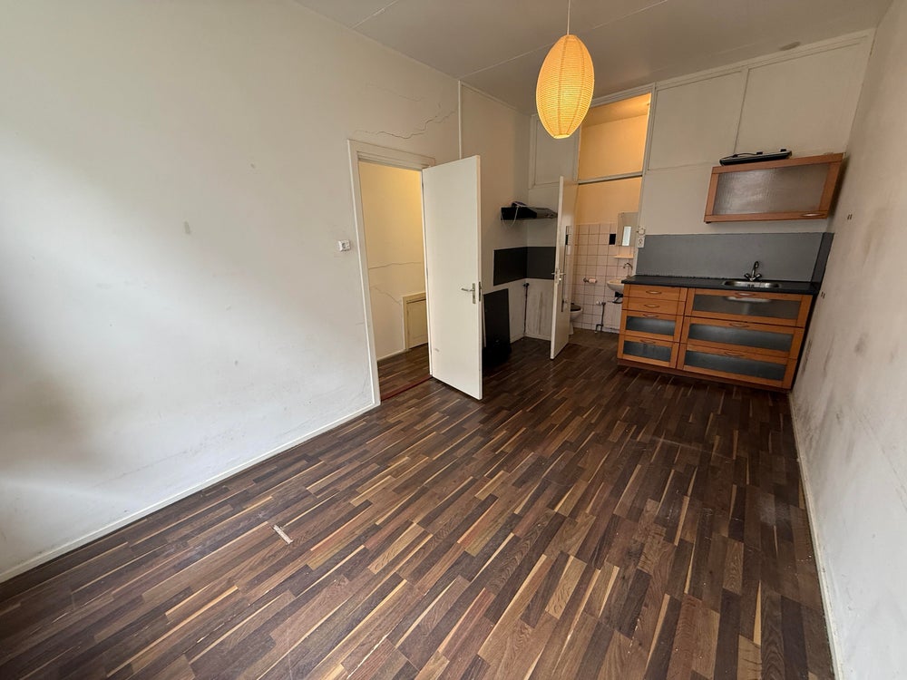 studios for rent on Jan Porcellisstraat 24 B